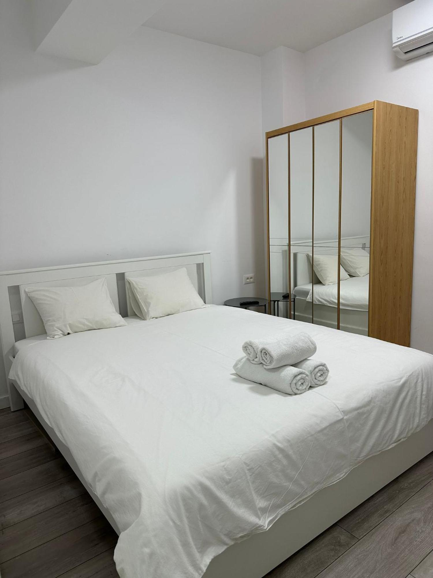 Catedral Apartment Bucharest Exterior photo
